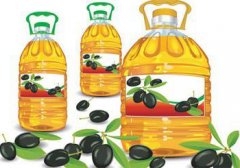 食用油灌裝機為油中之王花生油保駕護航